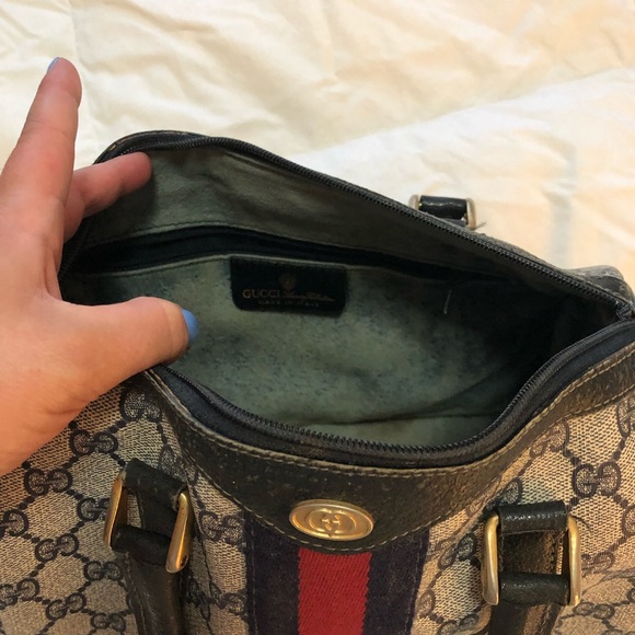 Authentic Vintage Gucci GG Supreme Purse - Picture 6 of 7